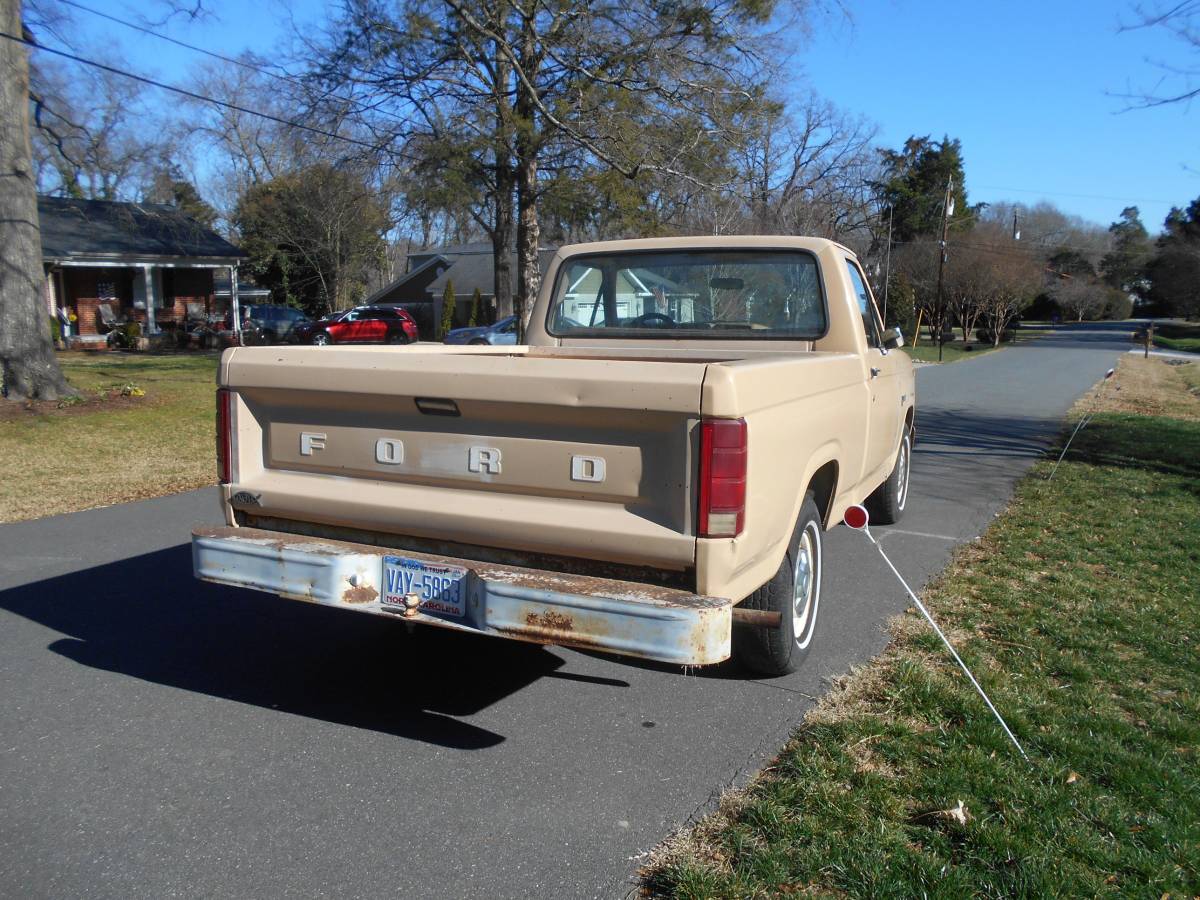 Ford-F150-1985-custom-122310-2