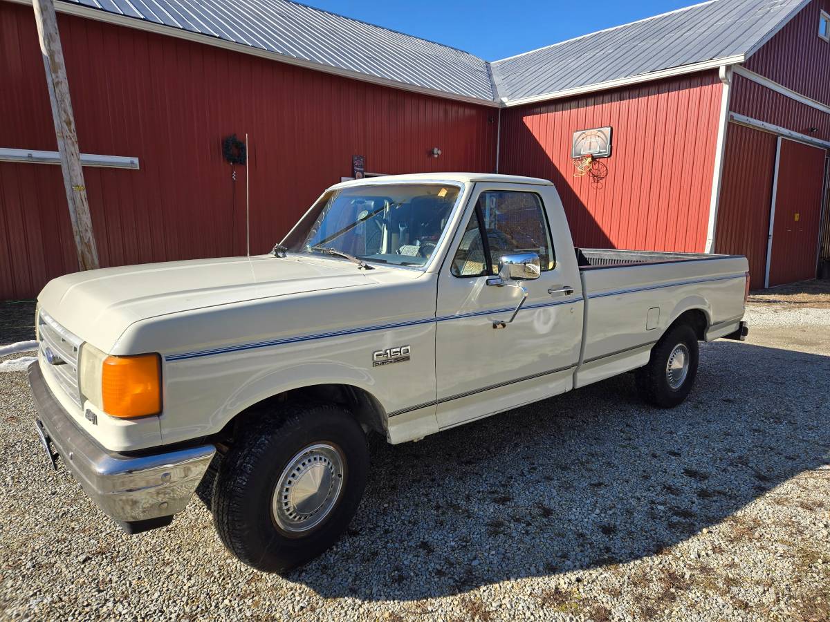 Ford-F150-custom-vintage-1989-white-212433-4