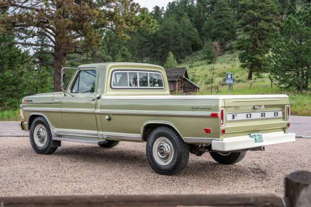 Ford-F250-1970-green-159-1