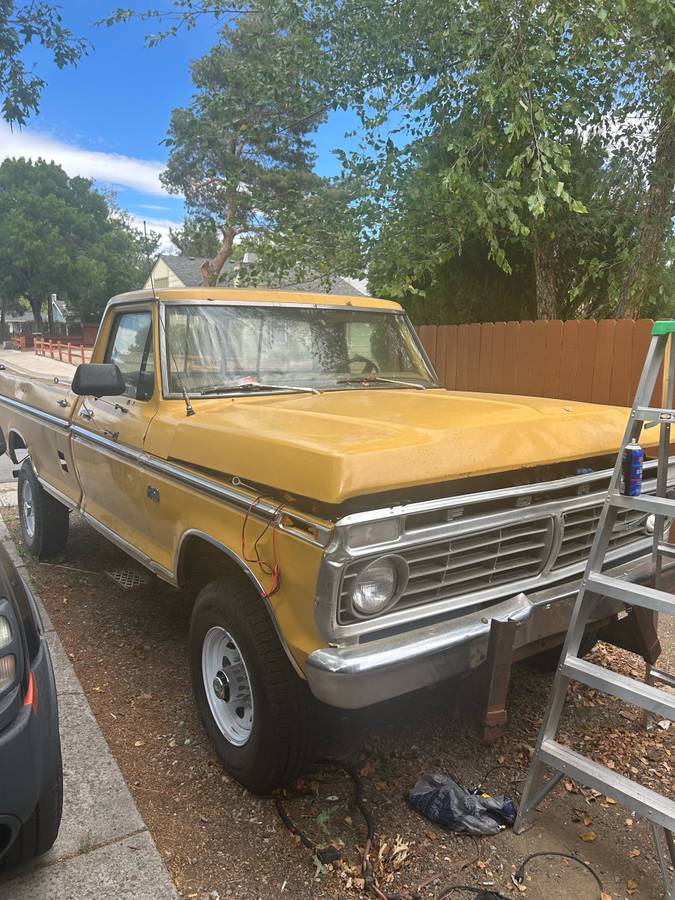 Ford-F250-1974-yellow-74030-6