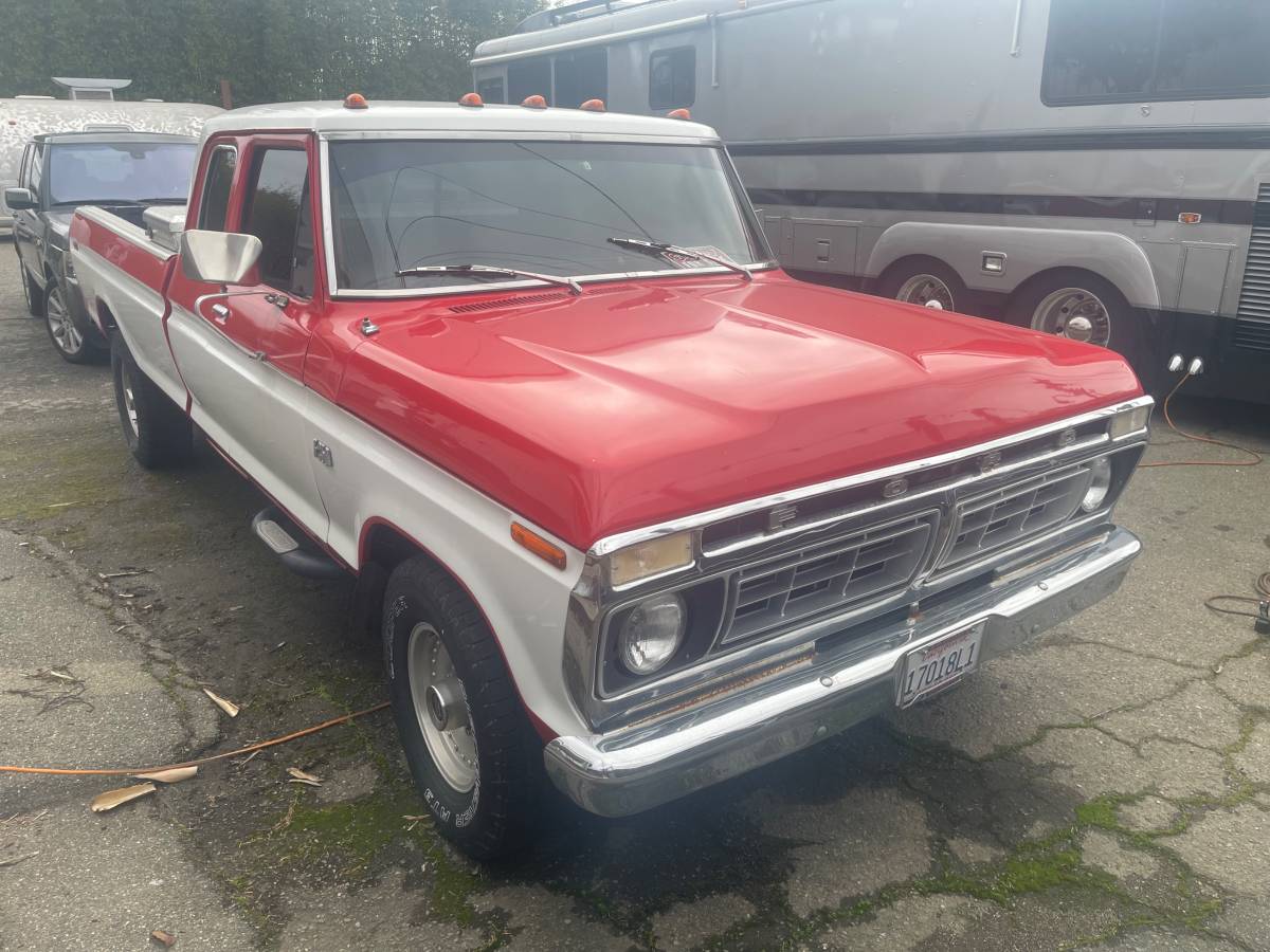 Ford-F250-1975-red-160934-4