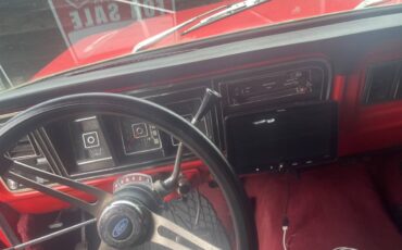 Ford-F250-1975-red-160934-5