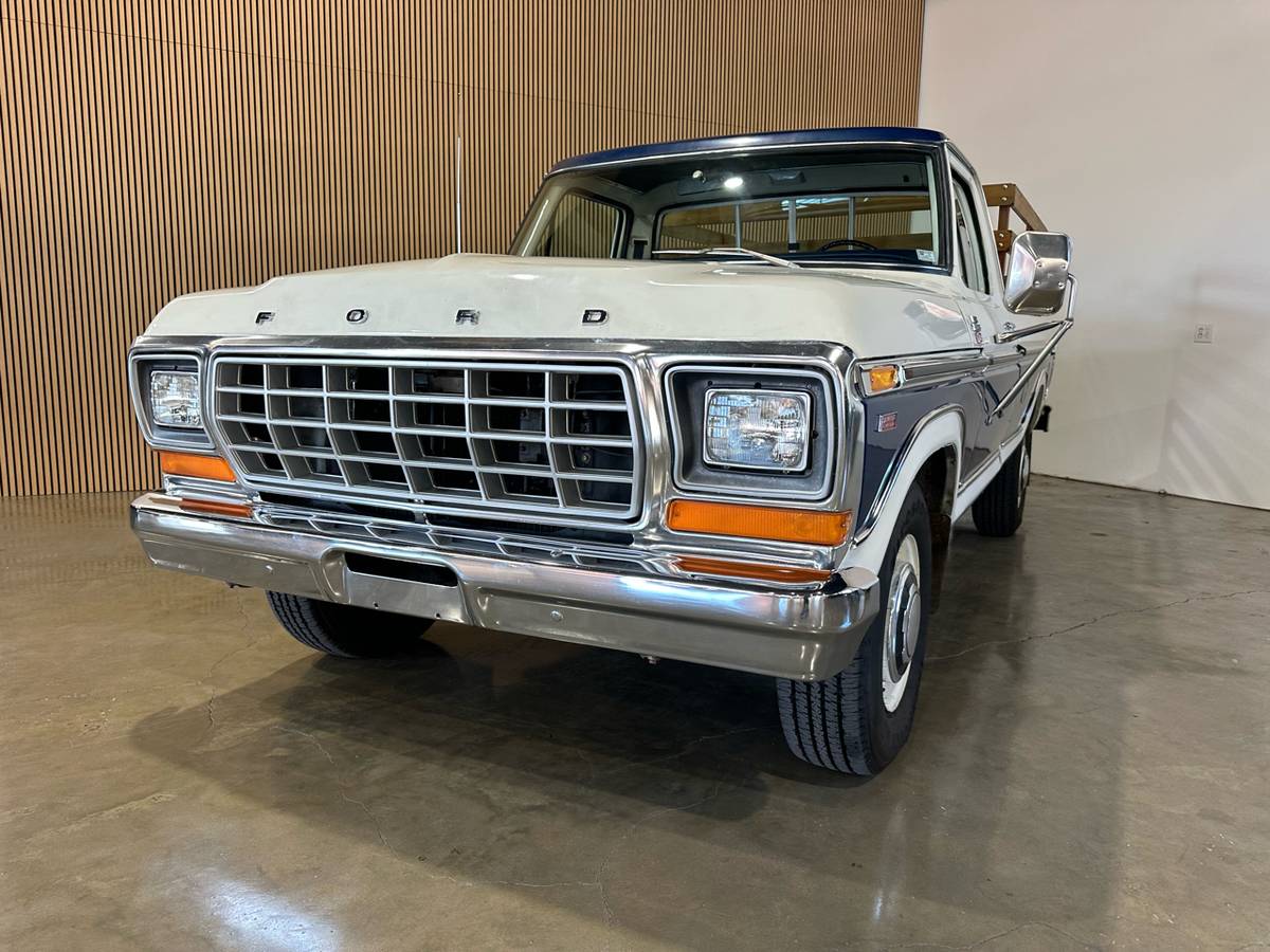 Ford-F250-1978-blue-149987-1