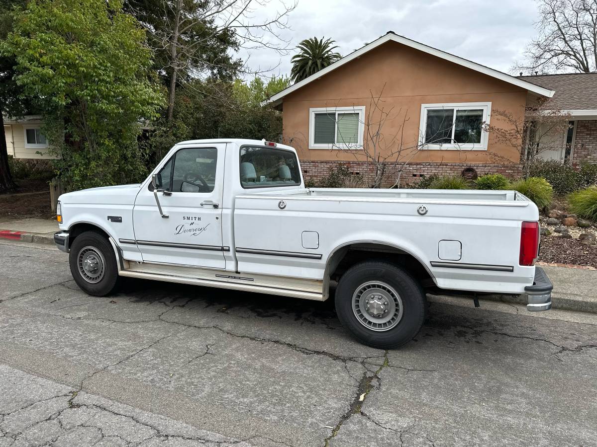 Ford-F250-xlt-1994-white-181855-2