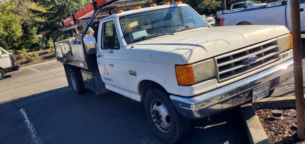 Ford-F350-custom-super-duty-1989-white-52947