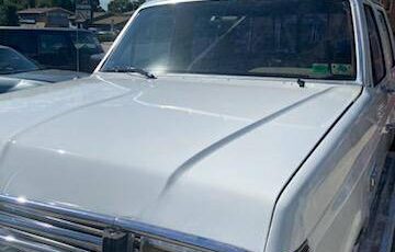 Ford-F350-lariat-1989-white-30577-3