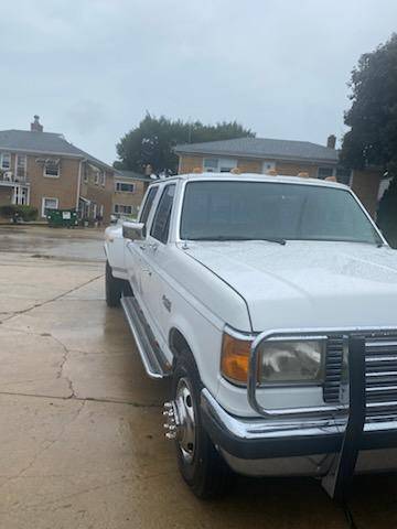 Ford-F350-lariat-1989-white-30577-5