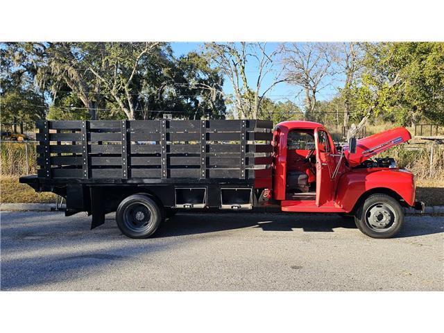 Ford-F5-1948-Red-2412-11