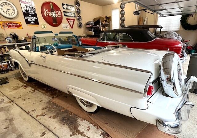 Ford-Fairlane-1955-White-Blue-57132-3