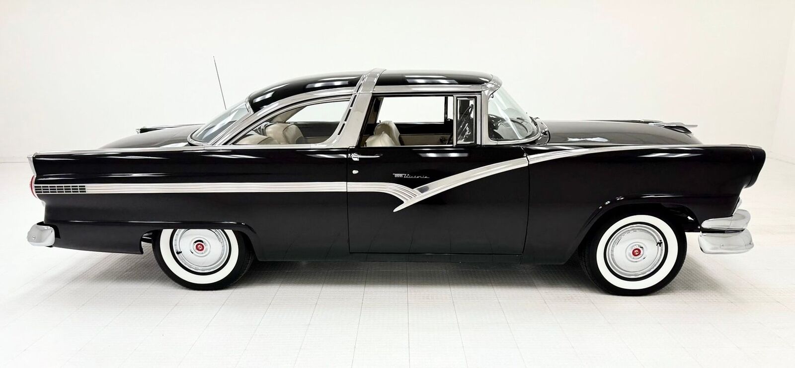 Ford-Fairlane-1956-Black-Black-231789-5