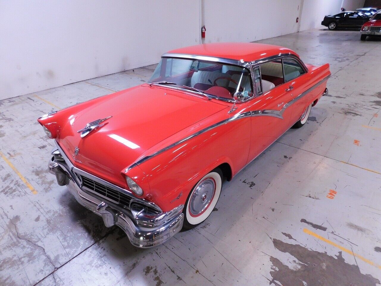 Ford-Fairlane-1956-Salman-pink-Red-66942-10