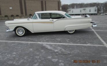 Ford-Fairlane-1957-white-160932-3