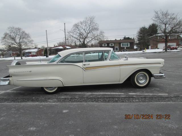 Ford-Fairlane-1957-white-160932-4