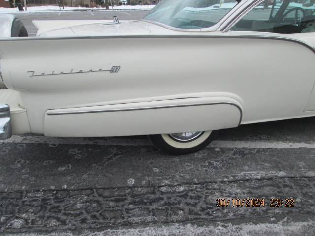 Ford-Fairlane-1957-white-160932-5