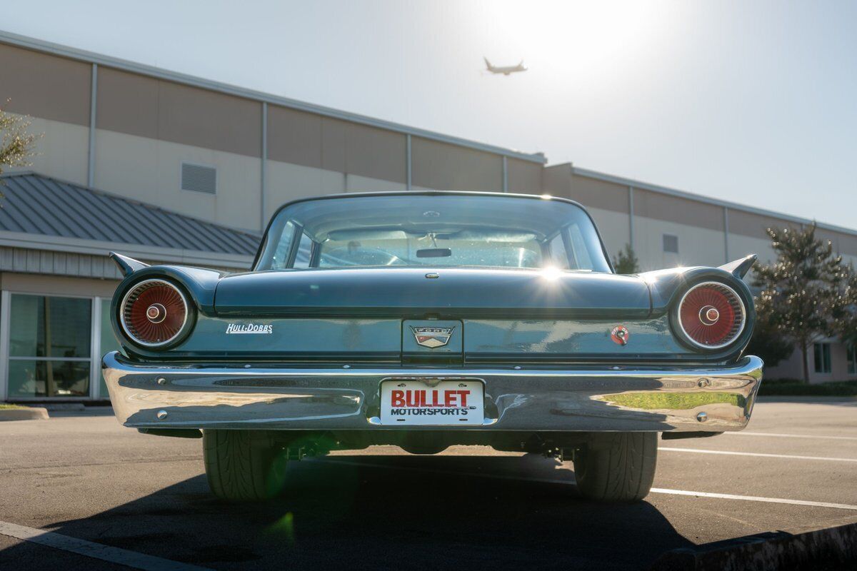 Ford-Fairlane-1961-Teal-Teal-59425-17