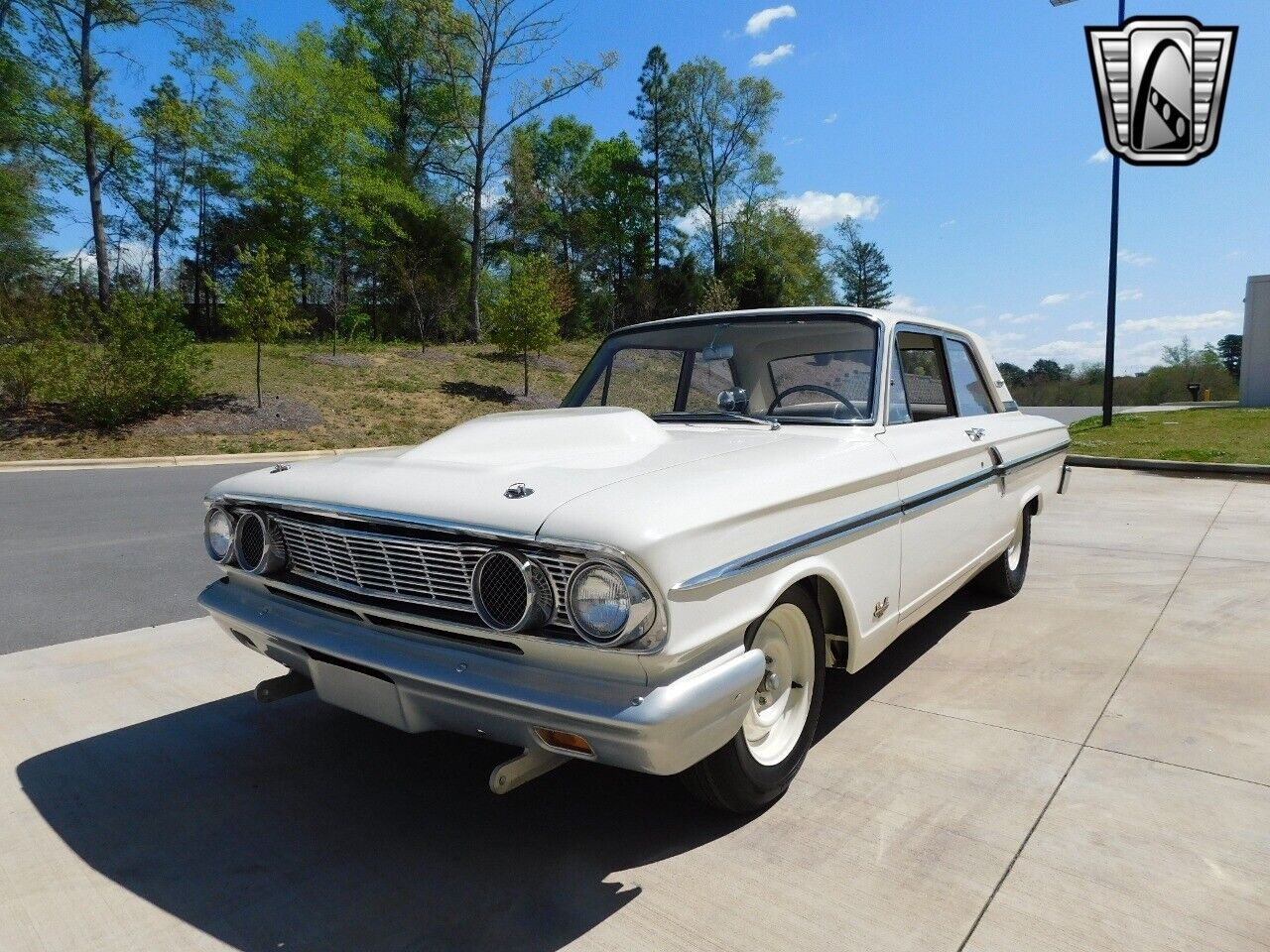 Ford-Fairlane-1964-White-Gold-3-3