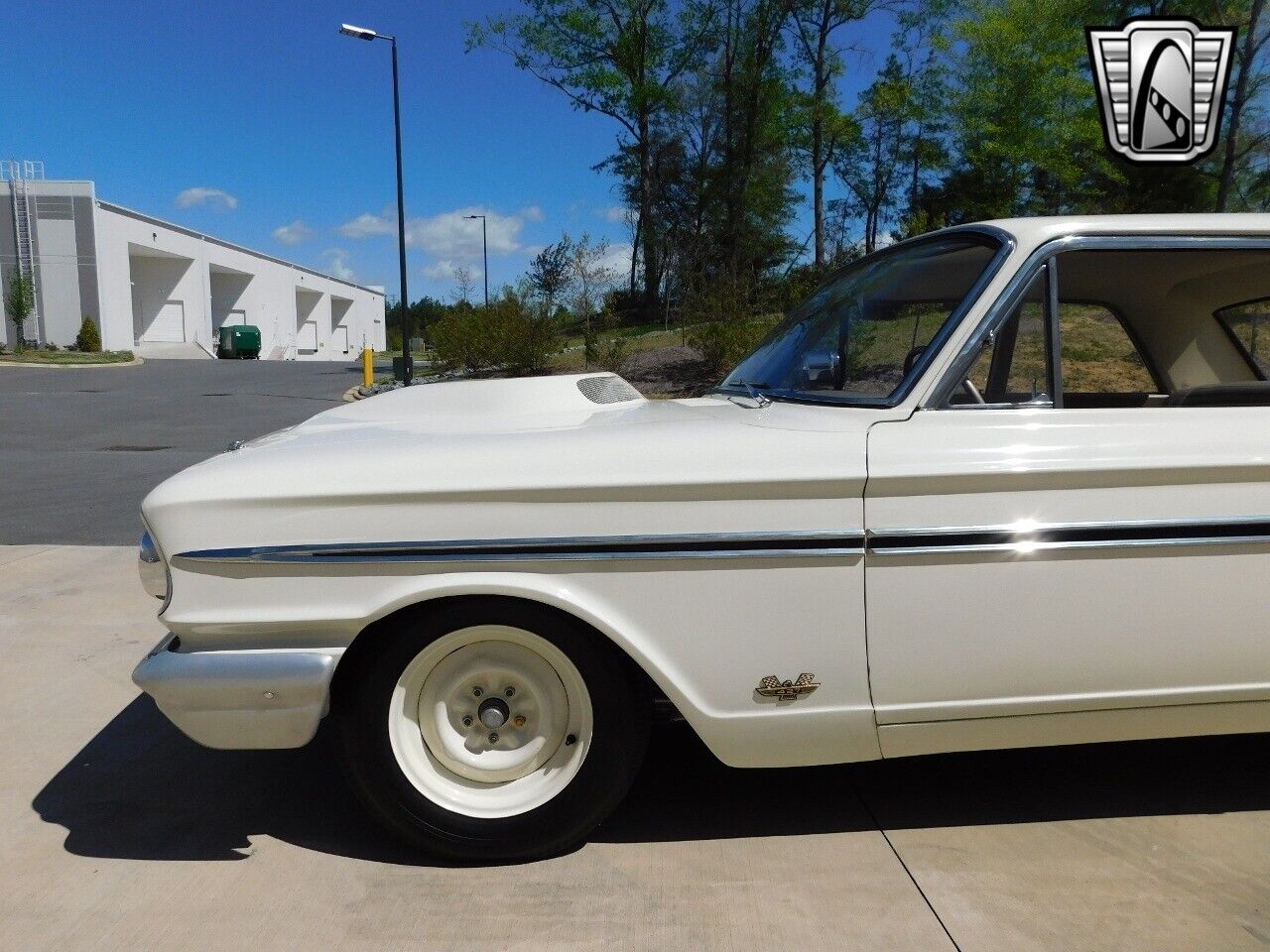 Ford-Fairlane-1964-White-Gold-3-4