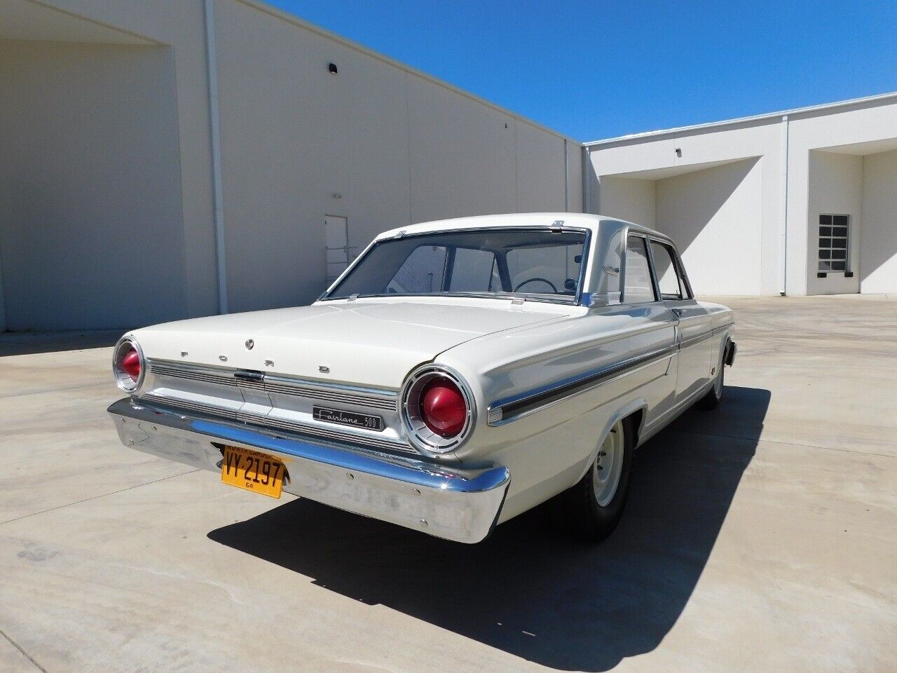 Ford-Fairlane-1964-White-Gold-3-9