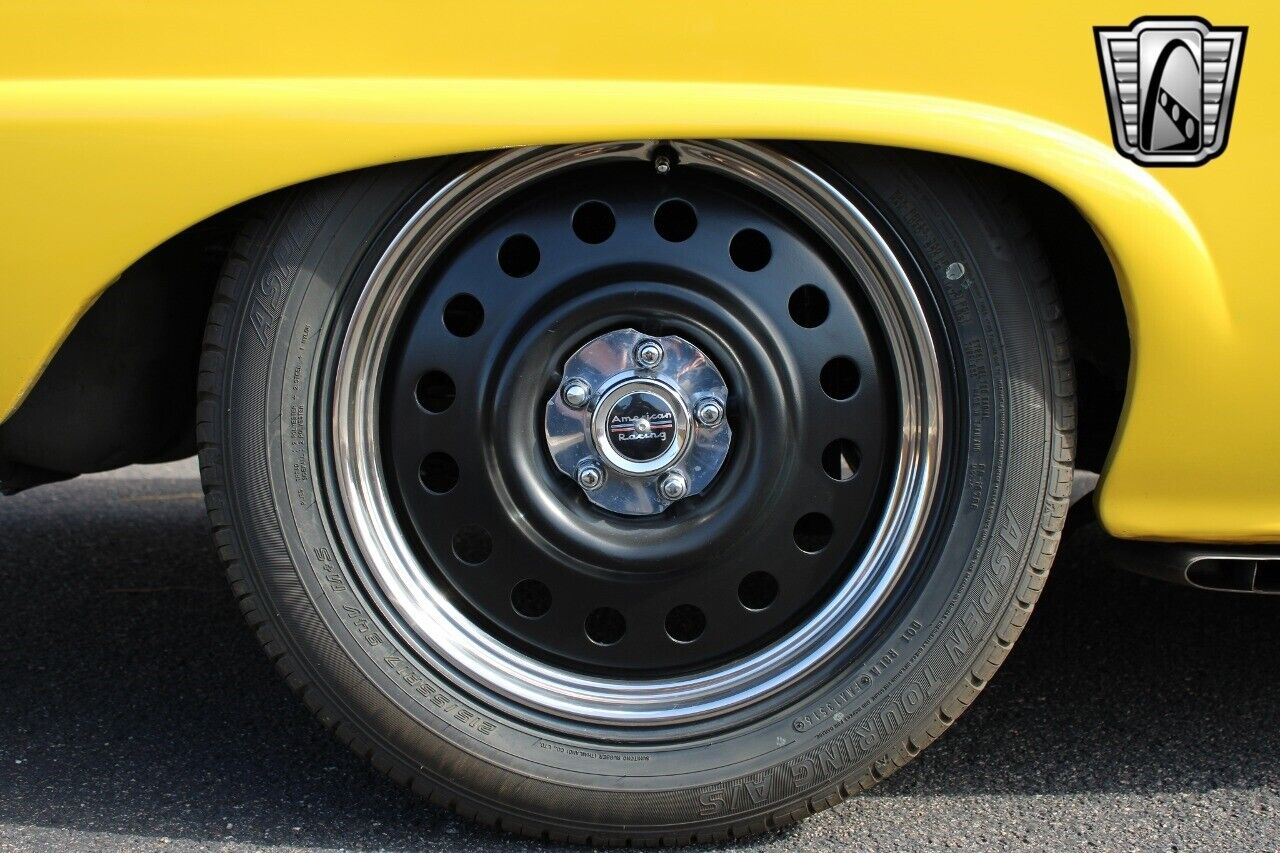 Ford-Fairlane-500.-Coupe-1957-Yellow-Gray-185681-11