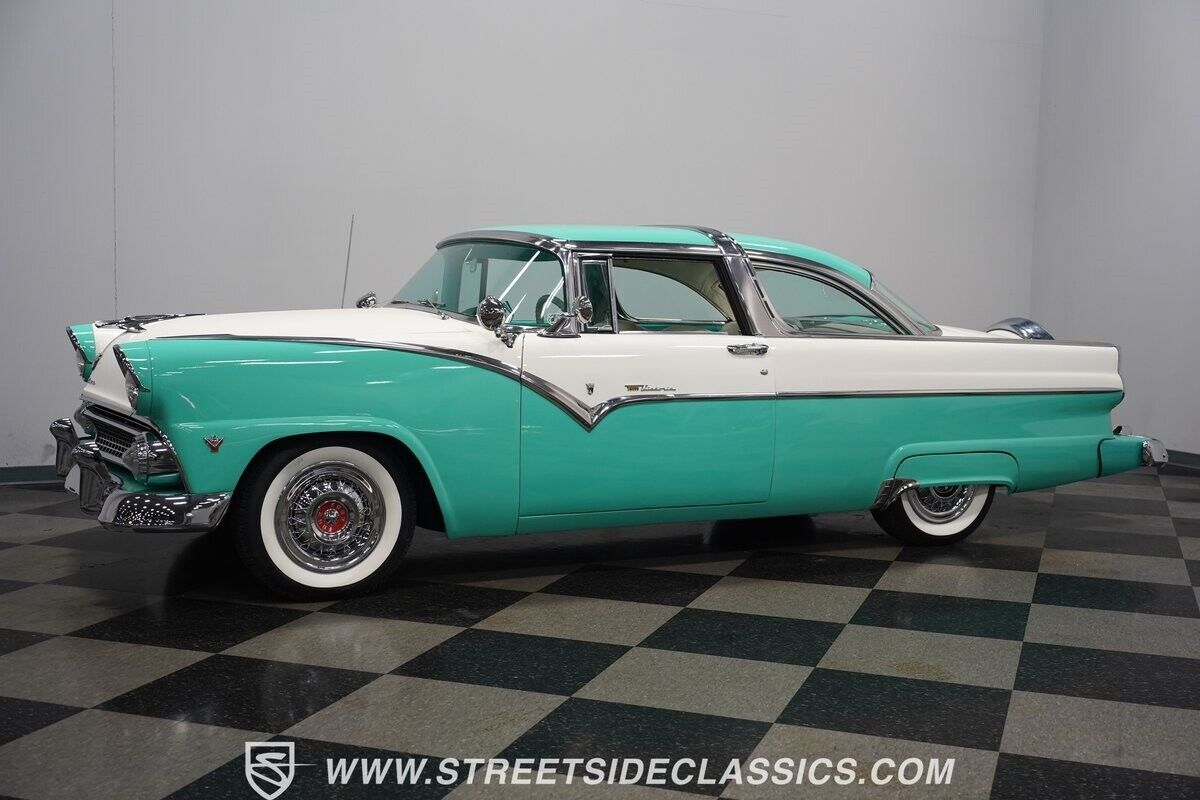 Ford-Fairlane-Berline-1955-Green-White-132322-8