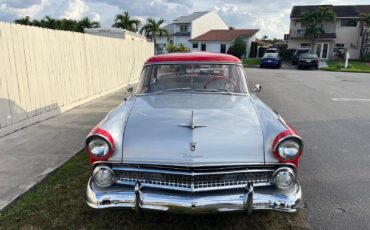 Ford-Fairlane-Berline-1955-redsilver-red-and-grey-117707-4