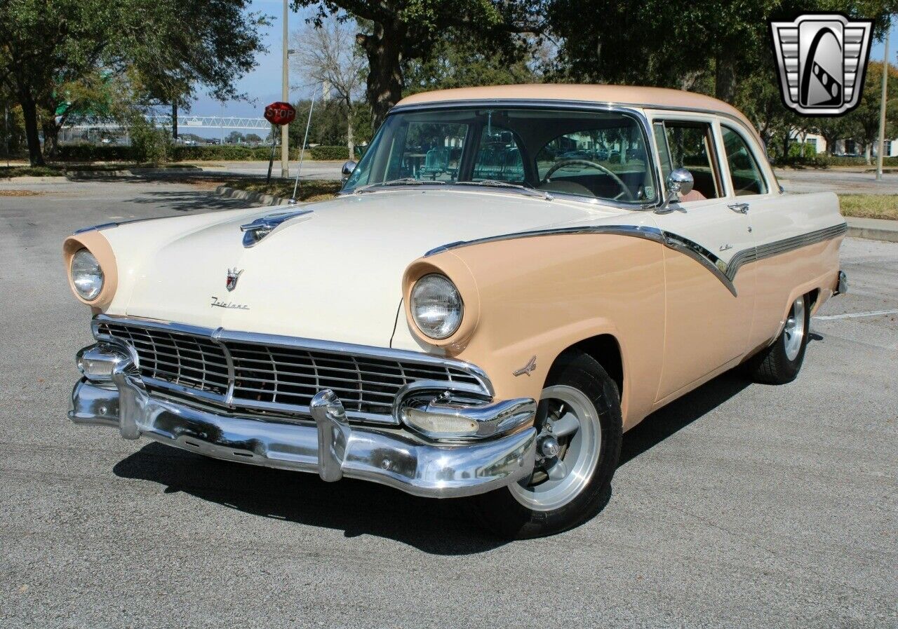 Ford-Fairlane-Berline-1956-Tan-Tan-90722-4