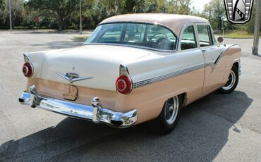 Ford-Fairlane-Berline-1956-Tan-Tan-90722-7