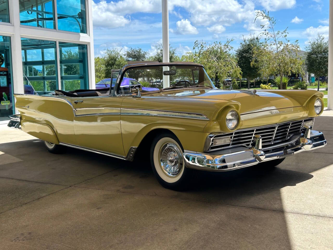 Ford-Fairlane-Break-1957-Yellow-Black-10318-2