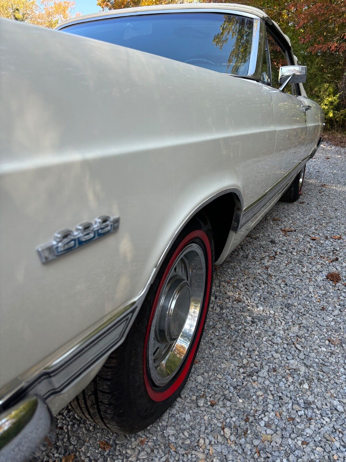 Ford-Fairlane-Cabriolet-1967-White-Black-99999-4