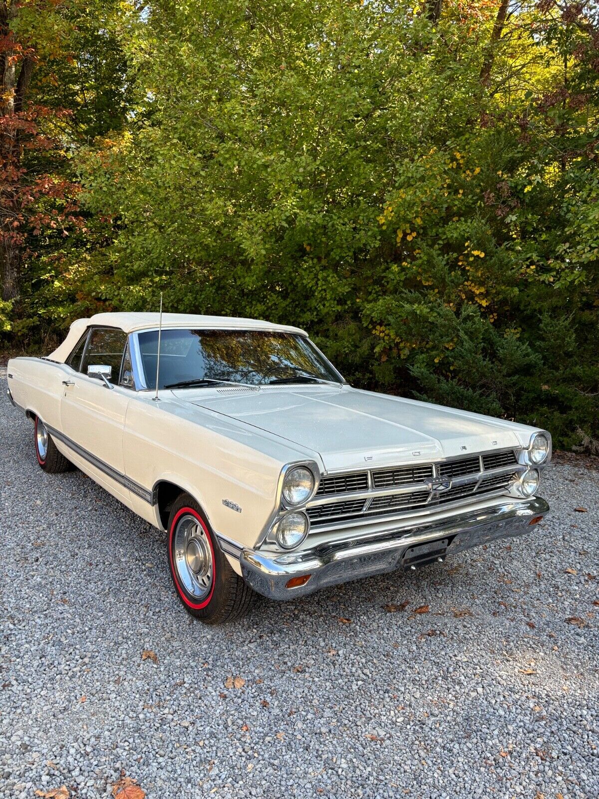 Ford-Fairlane-Cabriolet-1967-White-Black-99999-7