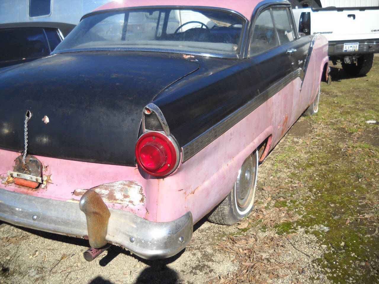 Ford-Fairlane-Coupe-1956-Black-Black-64960-2