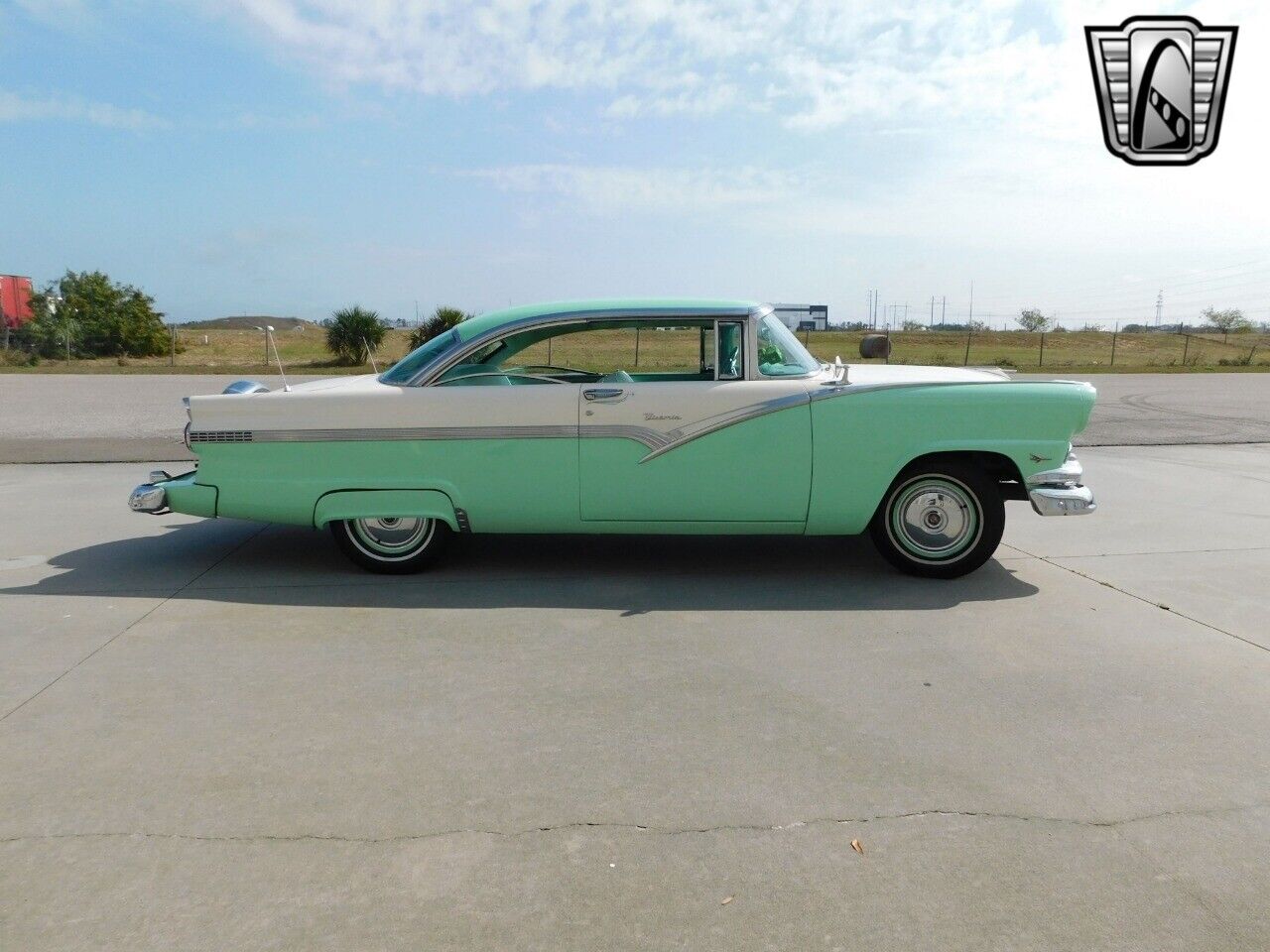 Ford-Fairlane-Coupe-1956-Green-Green-1498636-3