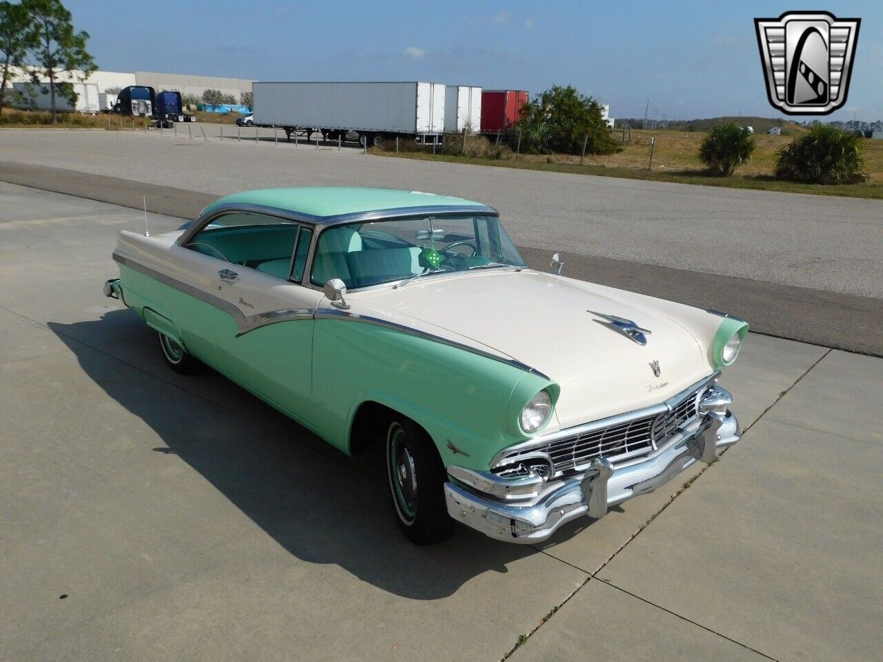 Ford-Fairlane-Coupe-1956-Green-Green-1498636-6