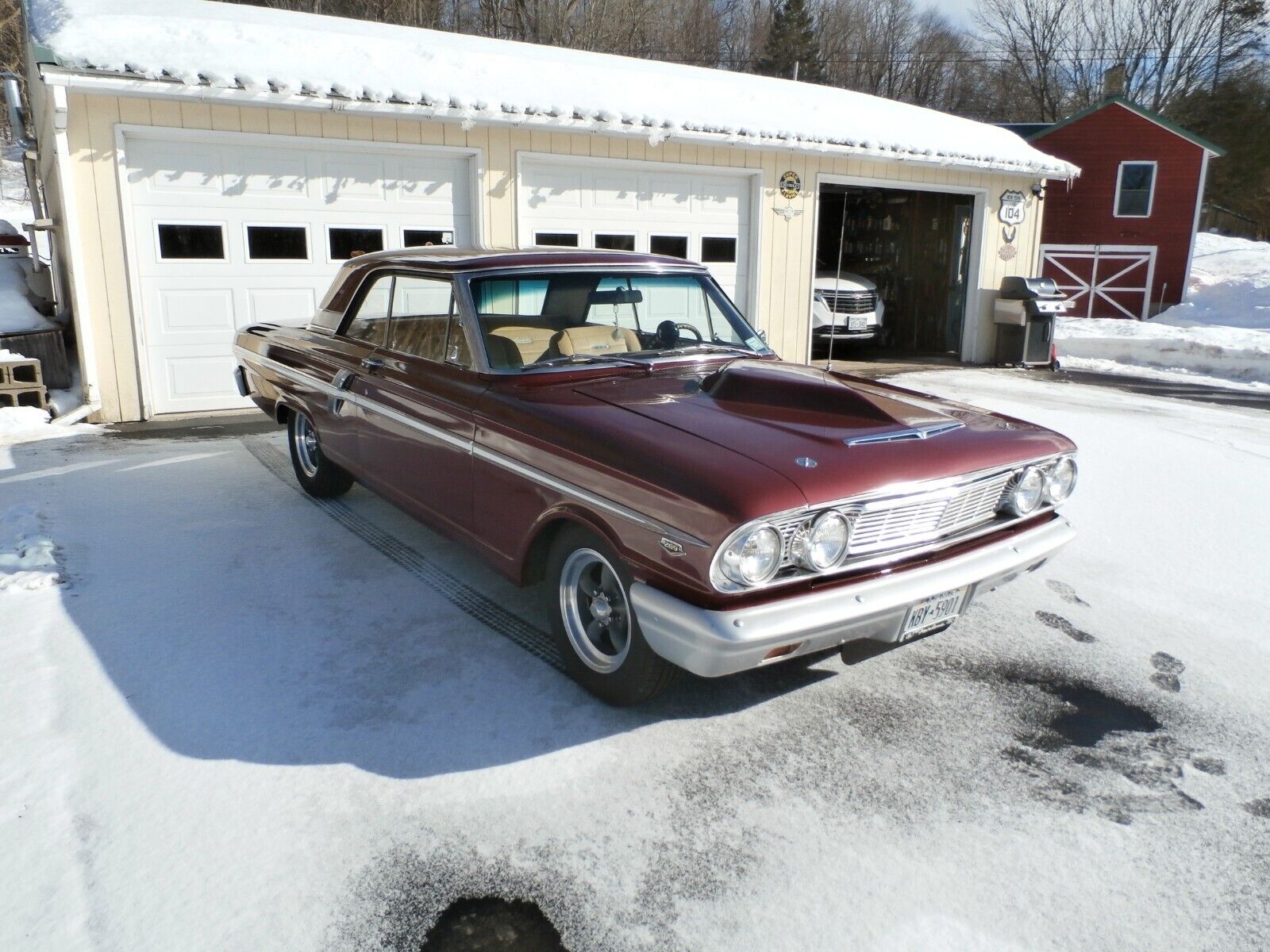 Ford-Fairlane-Coupe-1964-Burgundy-Tan-130357-3