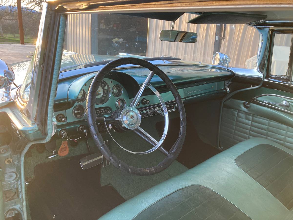 Ford-Fairlane-crown-victoria-1956-green-12946-6