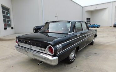 Ford-Falcon-Berline-1964-Black-Red-65370-10