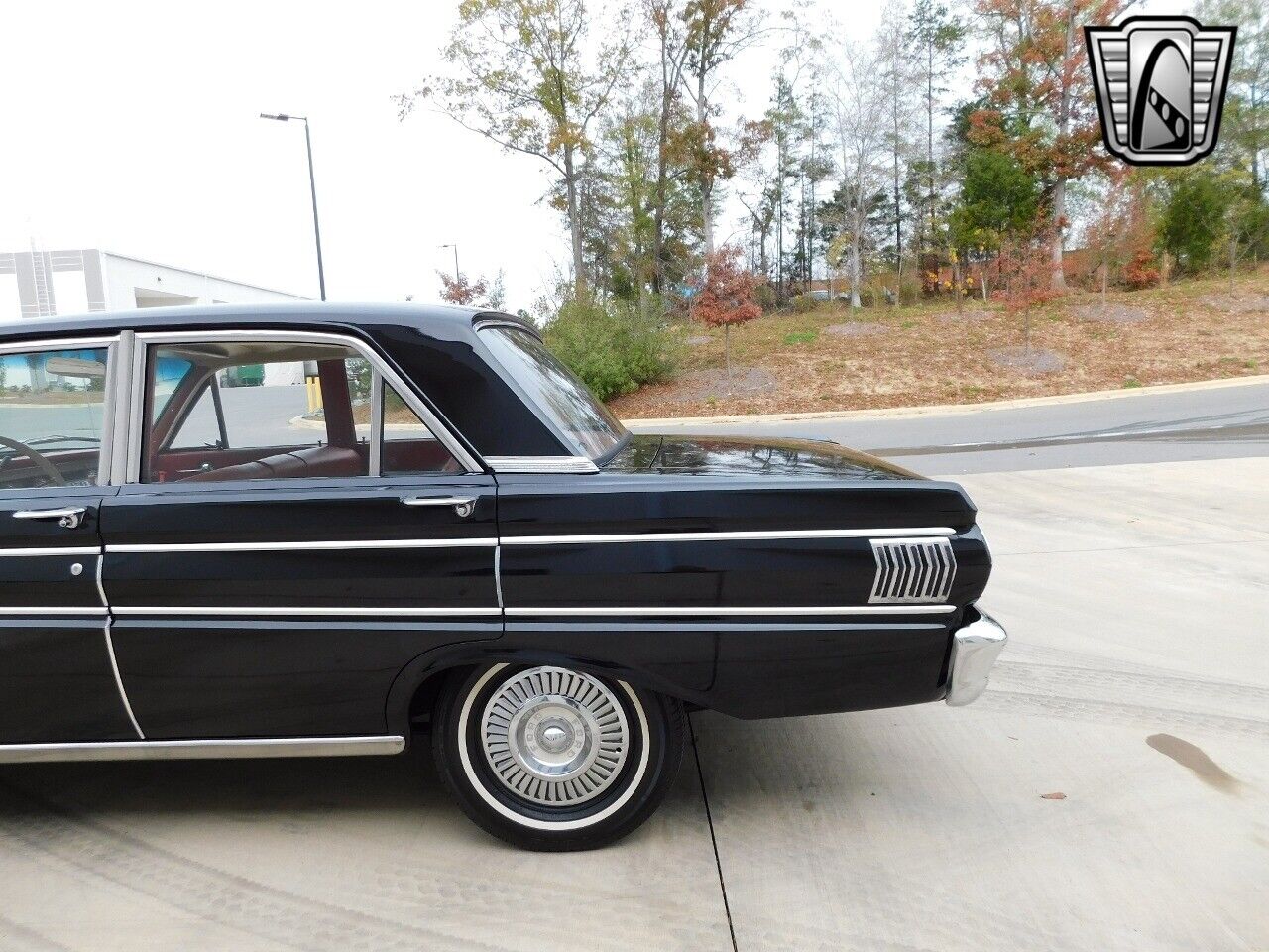 Ford-Falcon-Berline-1964-Black-Red-65370-7