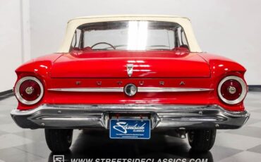 Ford-Falcon-Cabriolet-1963-Red-Red-106899-11