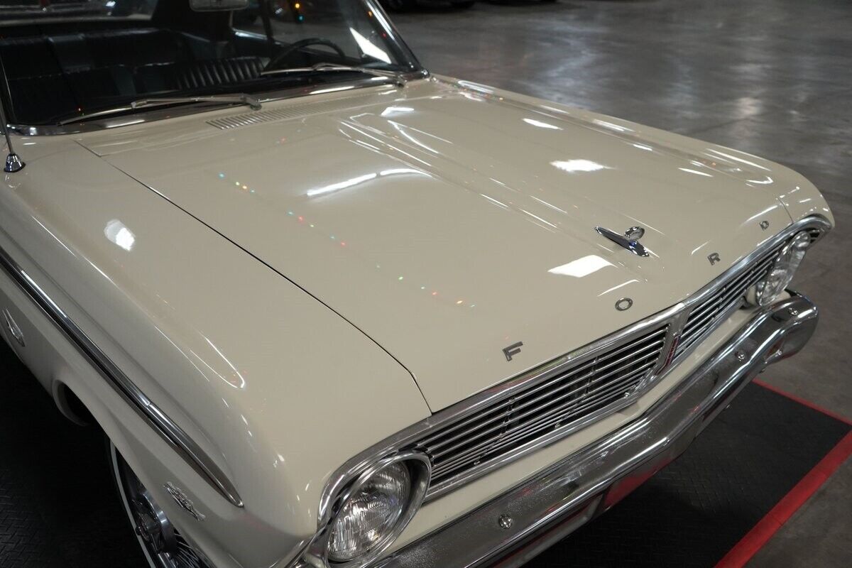 Ford-Falcon-Convertible-Cabriolet-1965-White-Blue-0-38