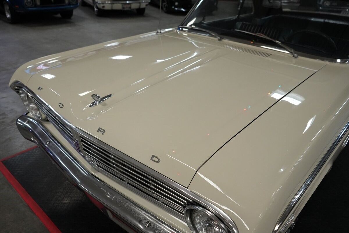 Ford-Falcon-Convertible-Cabriolet-1965-White-Blue-0-39