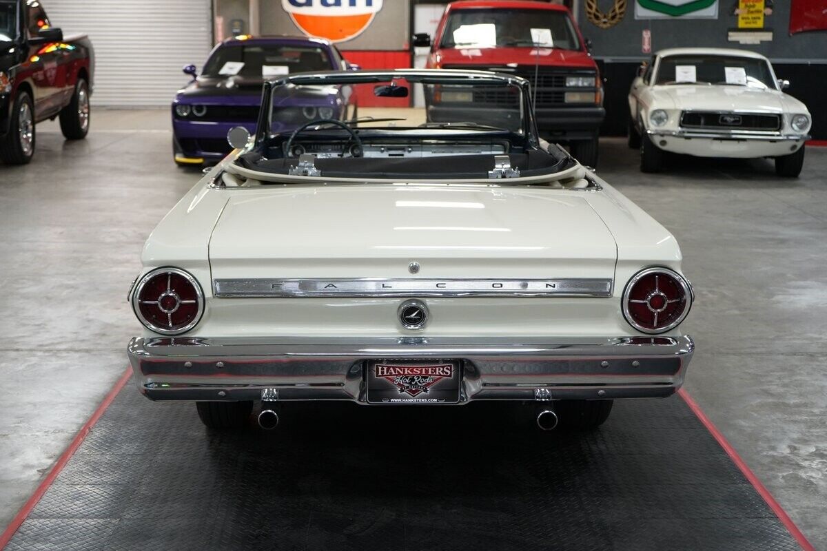 Ford-Falcon-Convertible-Cabriolet-1965-White-Blue-0-4