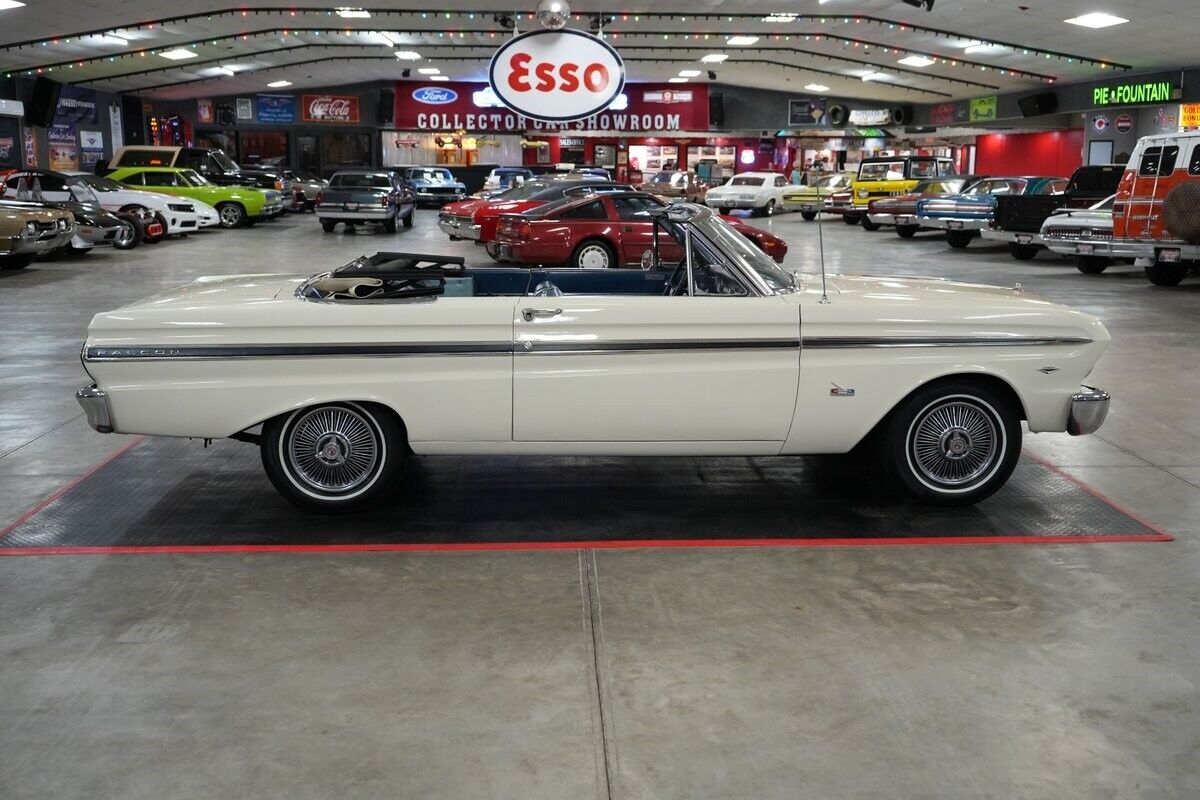 Ford-Falcon-Convertible-Cabriolet-1965-White-Blue-0-6