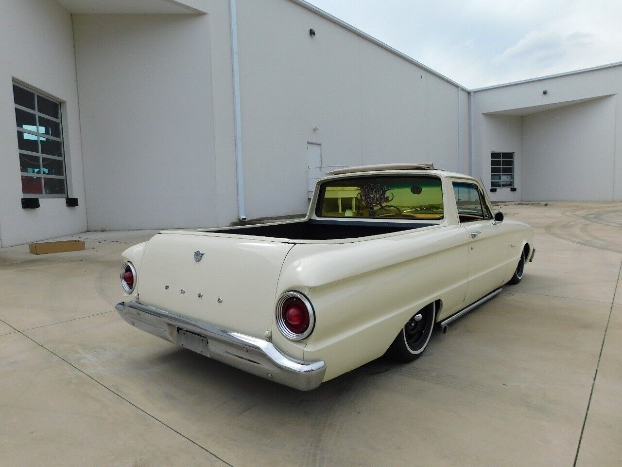 Ford-Falcon-Pickup-1963-White-Brown-68719-10