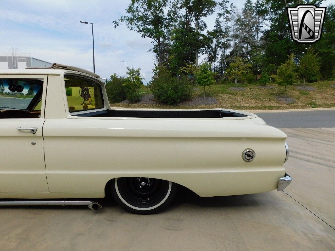 Ford-Falcon-Pickup-1963-White-Brown-68719-7