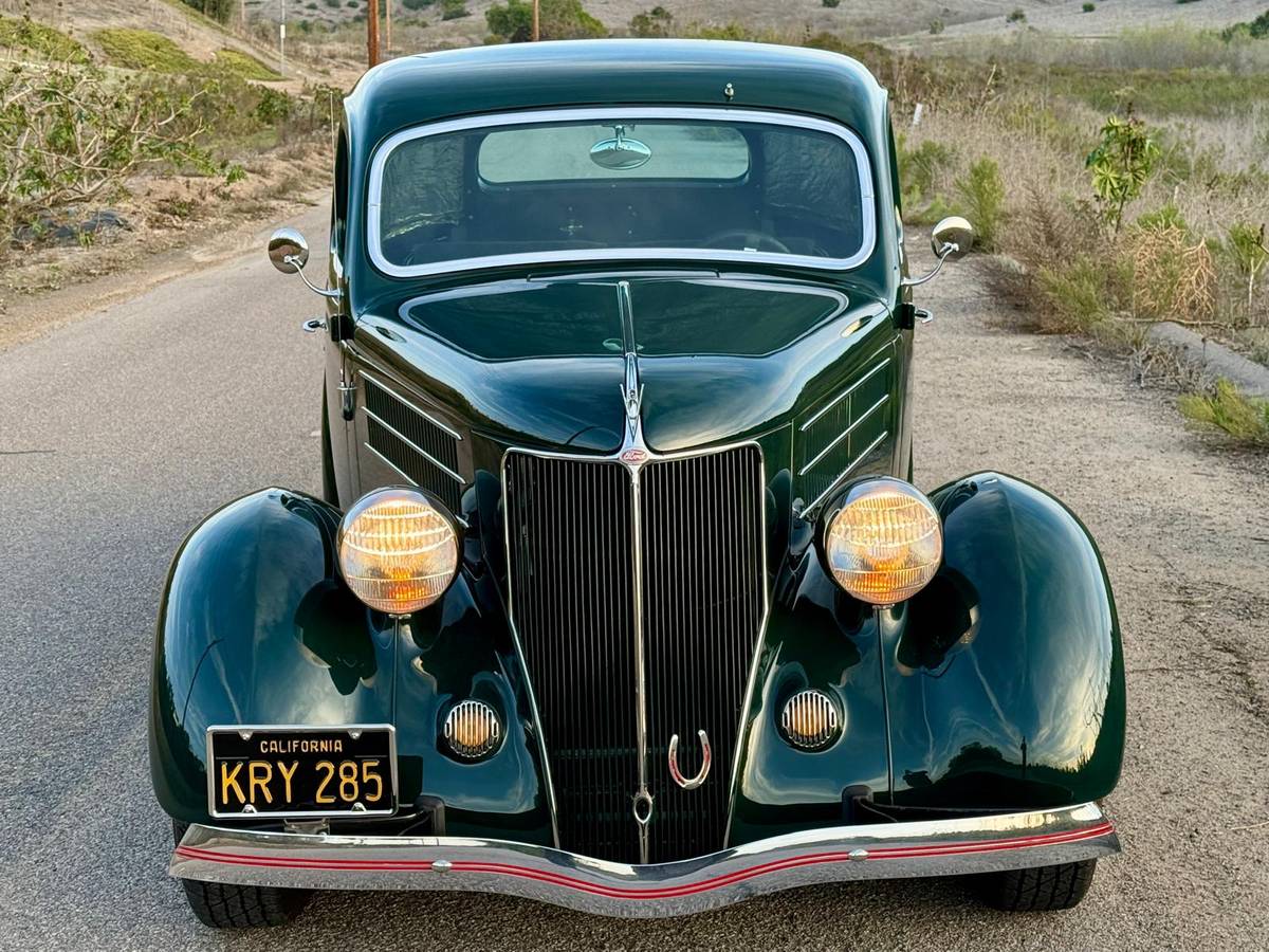 Ford-Five-window-coupe-1936-green-146-13