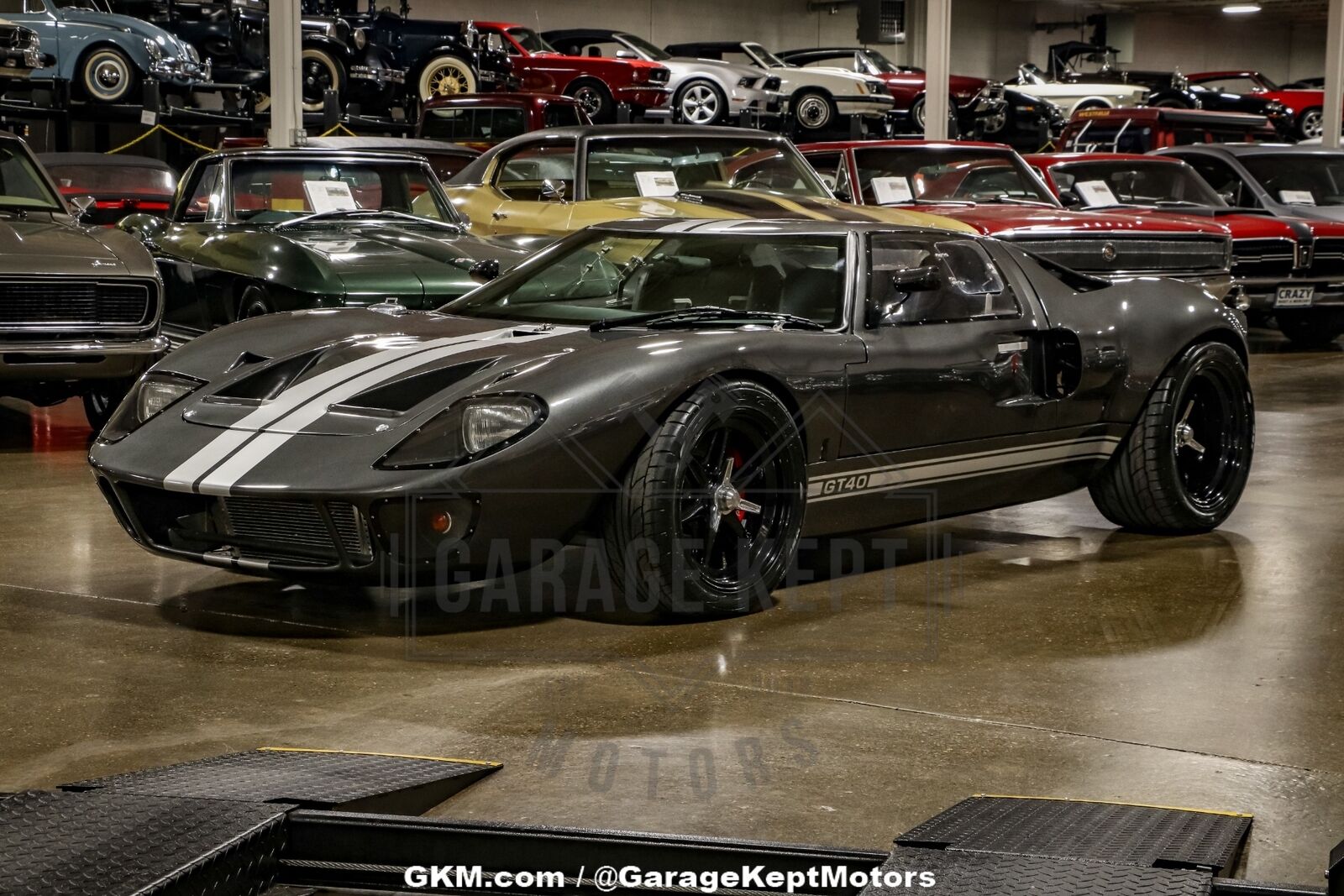 Ford-Ford-GT-Coupe-1968-Gray-Black-18-2