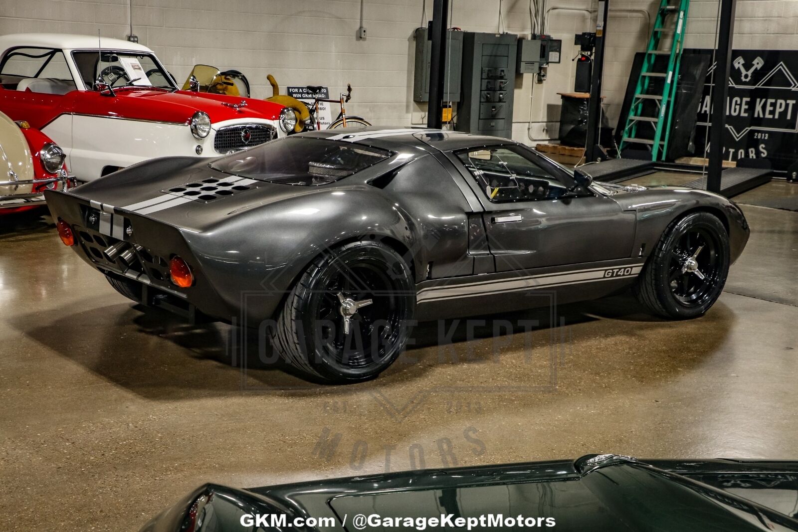 Ford-Ford-GT-Coupe-1968-Gray-Black-18-8