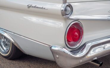 Ford-Galaxie-1959-White-Red-52320-10