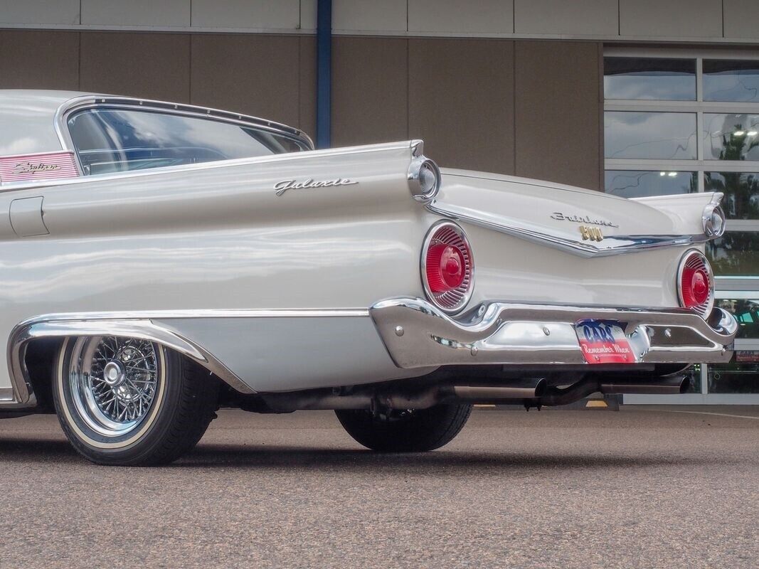 Ford-Galaxie-1959-White-Red-52320-4