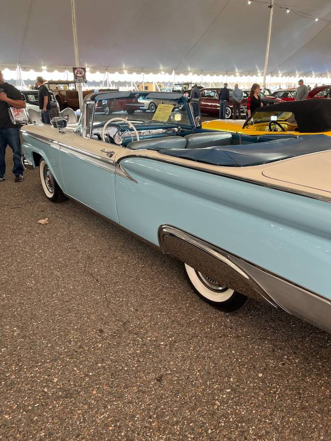 Ford-Galaxie-500-convertible-1959-custom-139047-1